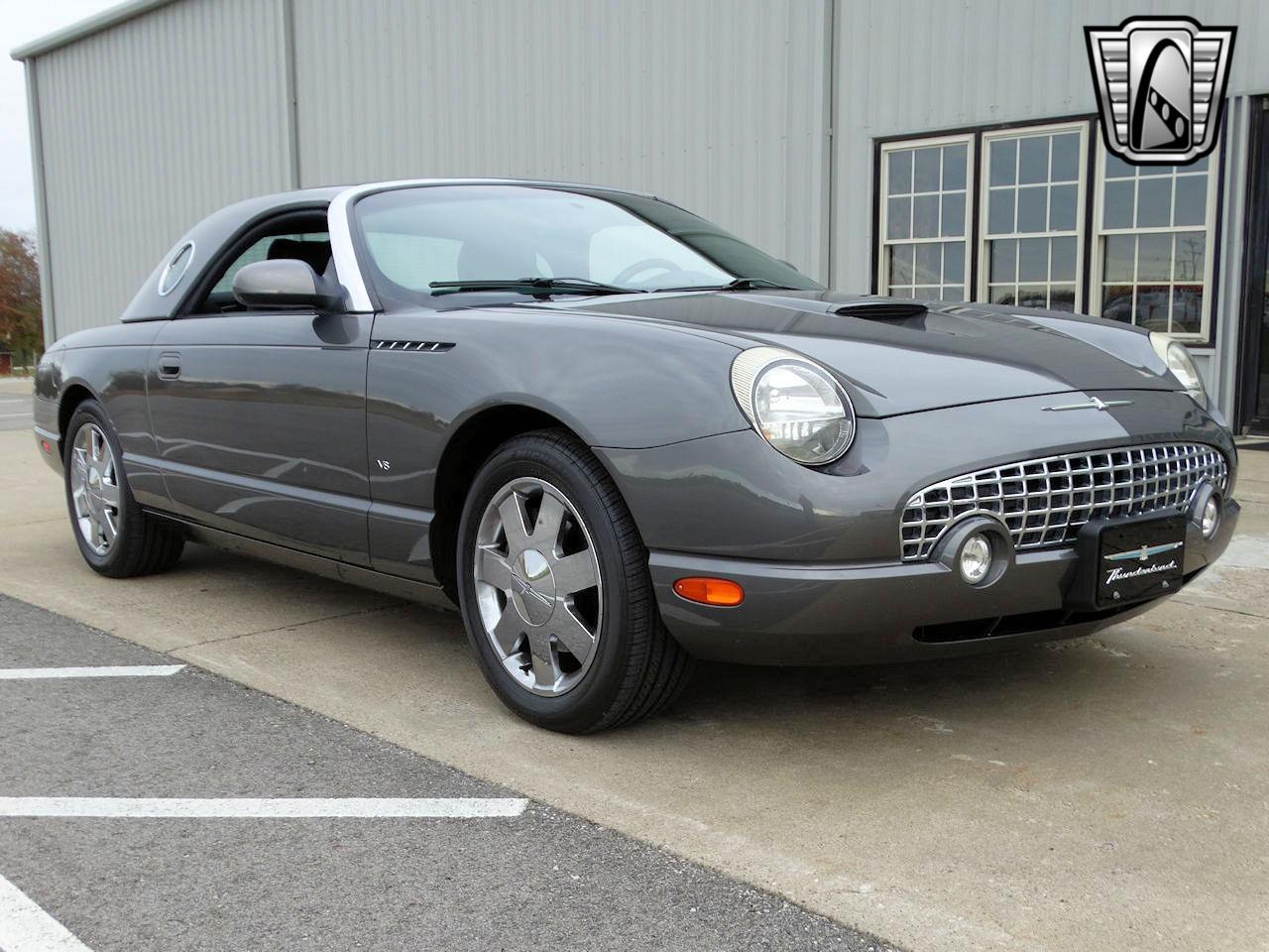 2003 Ford Thunderbird