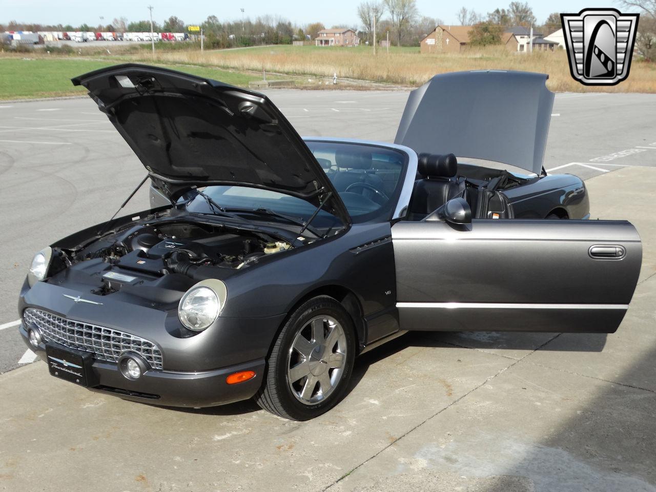 2003 Ford Thunderbird