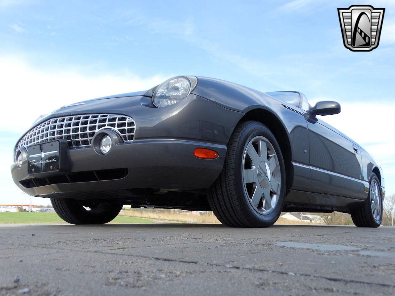 2003 Ford Thunderbird