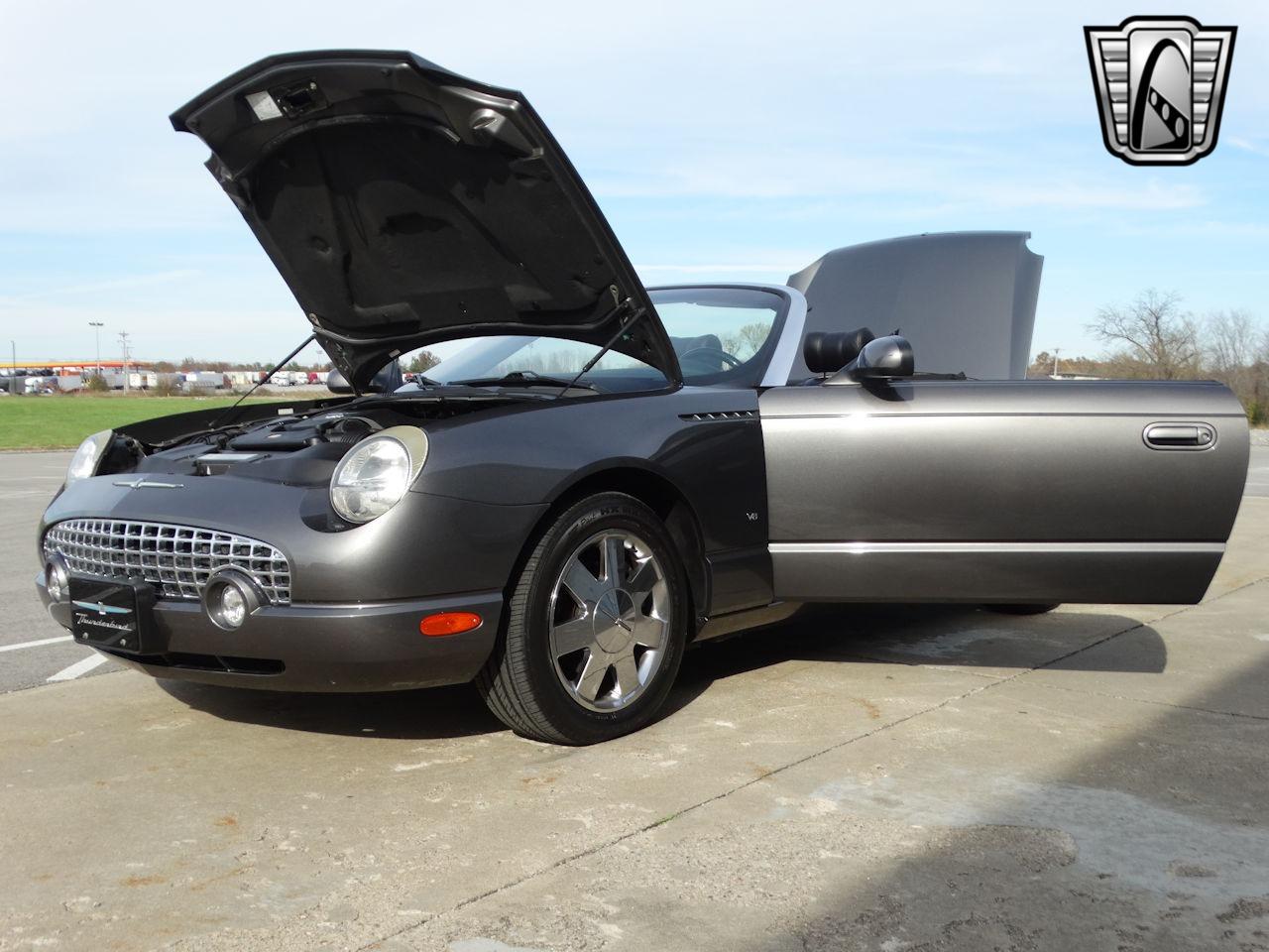 2003 Ford Thunderbird