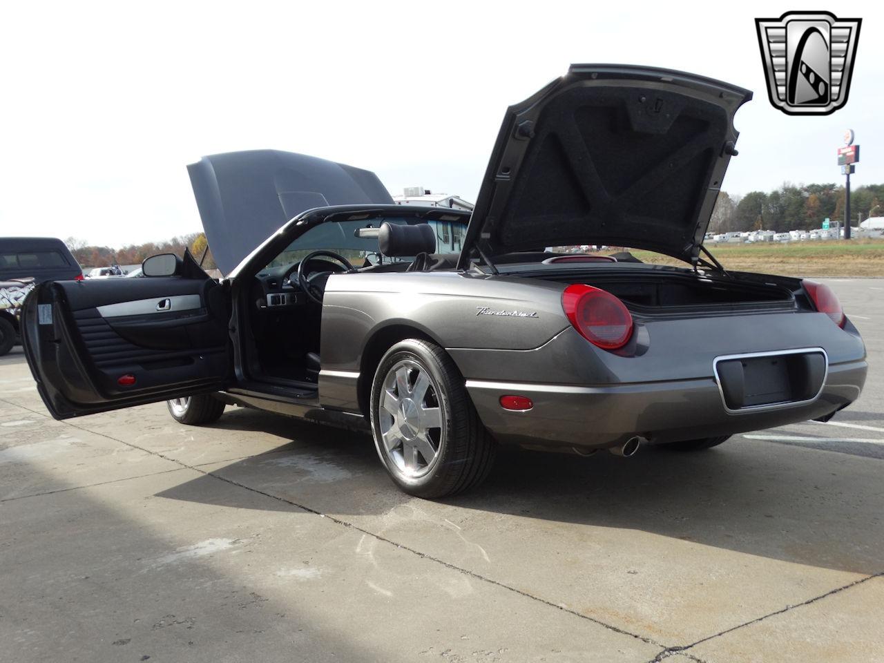 2003 Ford Thunderbird