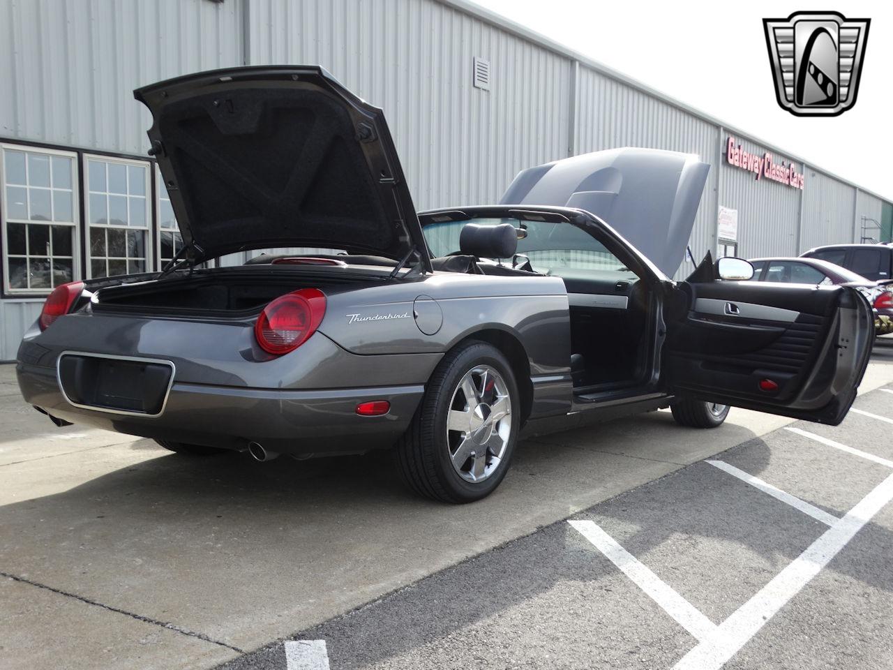 2003 Ford Thunderbird