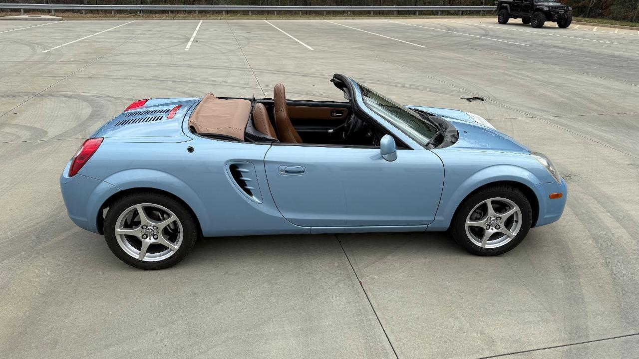 2003 Toyota MR2 Spyder