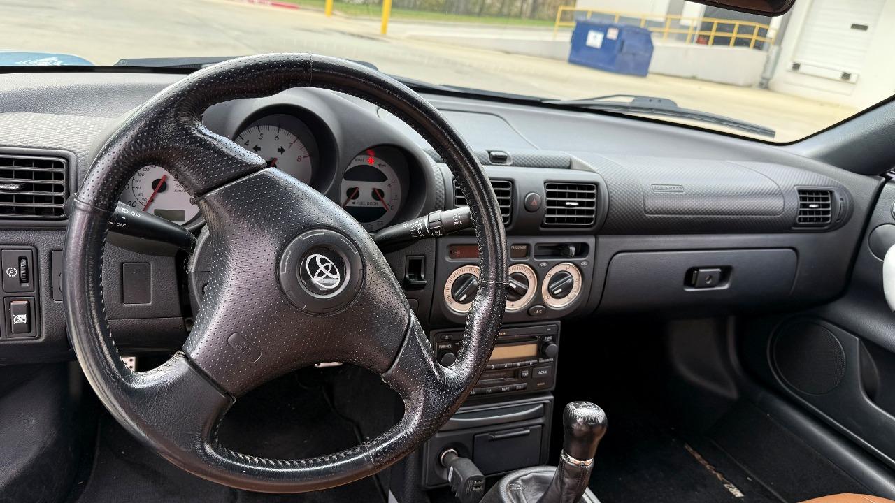 2003 Toyota MR2 Spyder