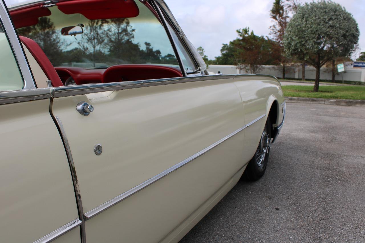 1962 Ford Thunderbird