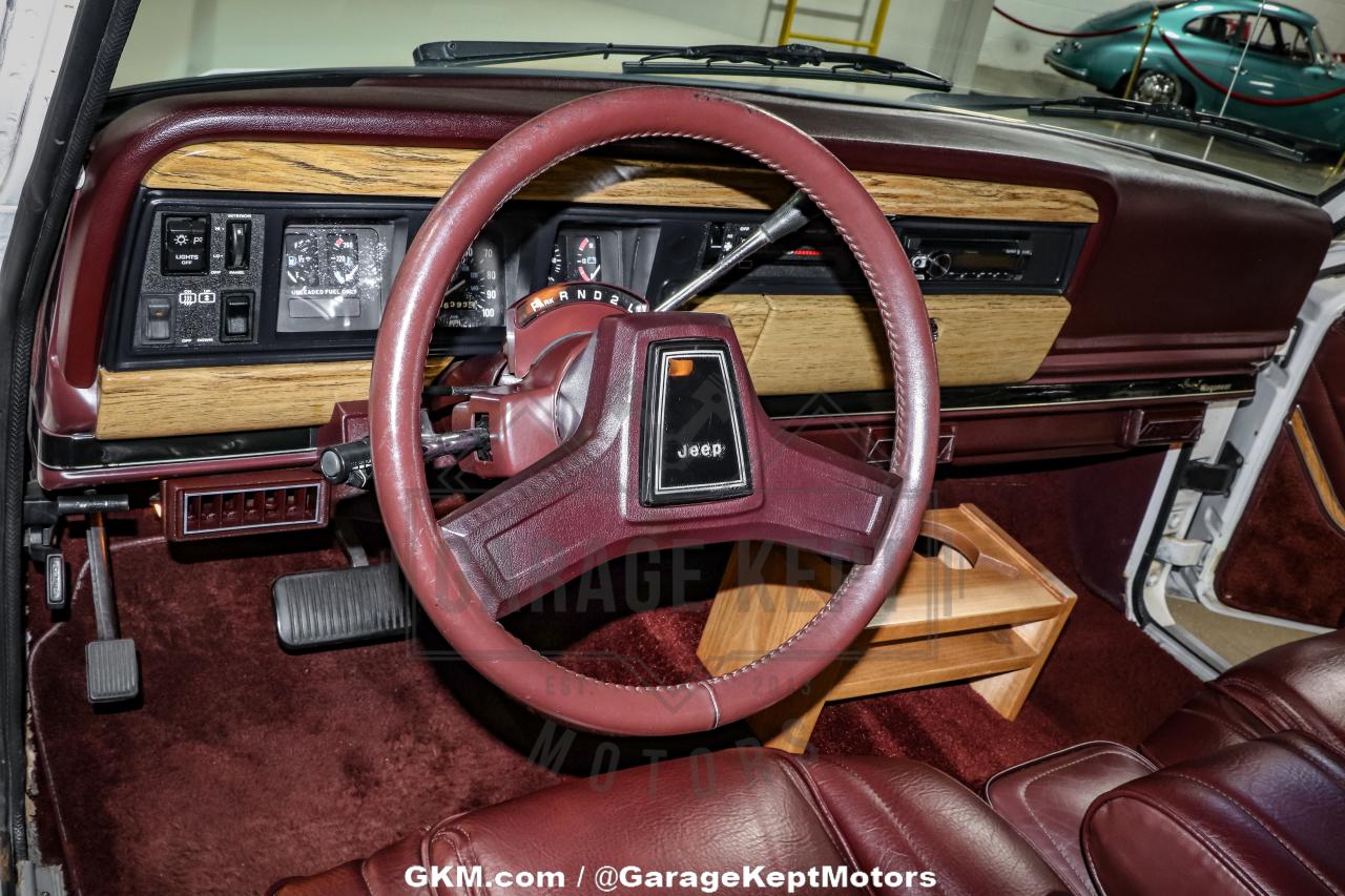 1987 Jeep Grand Wagoneer