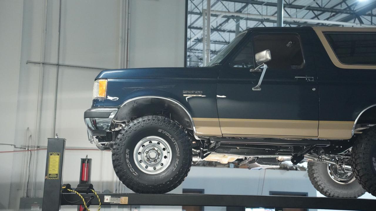 1990 Ford Bronco 4X4 Eddie Bauer