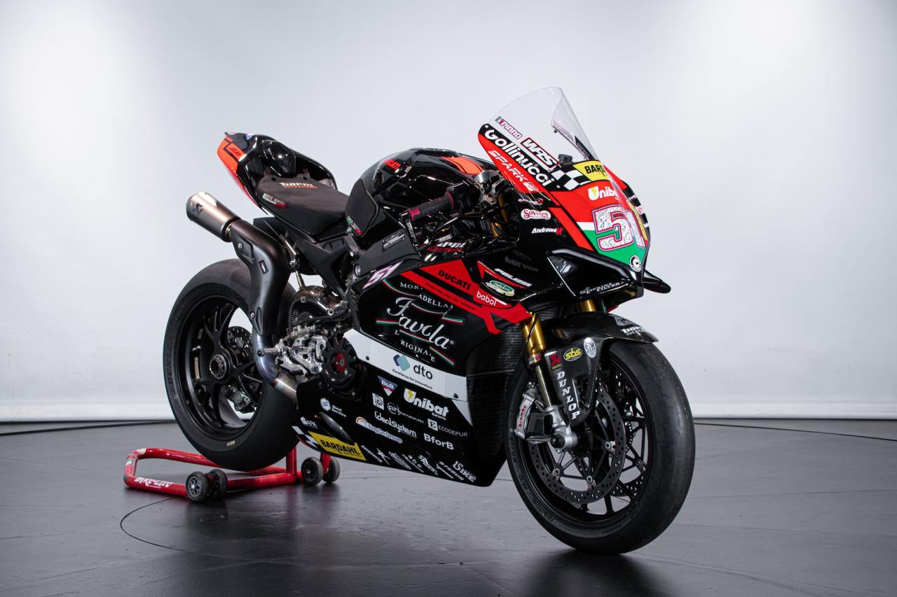 2022 Ducati PANIGALE V4R SBK TEAM BARNI