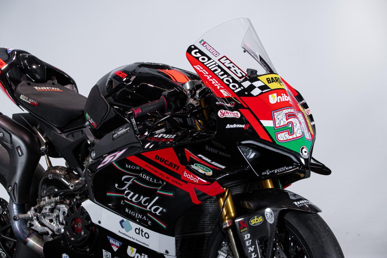 2022 Ducati PANIGALE V4R SBK TEAM BARNI