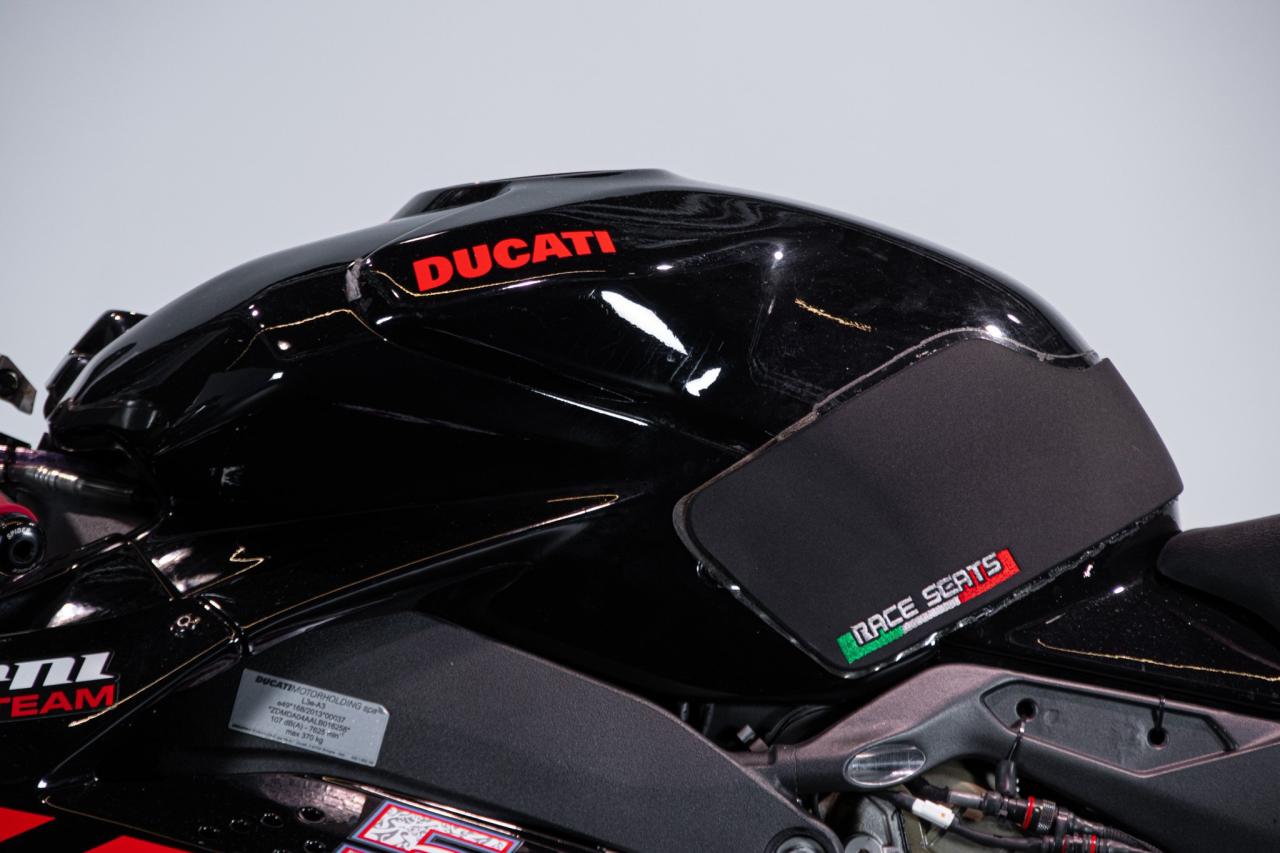 2022 Ducati PANIGALE V4R SBK TEAM BARNI