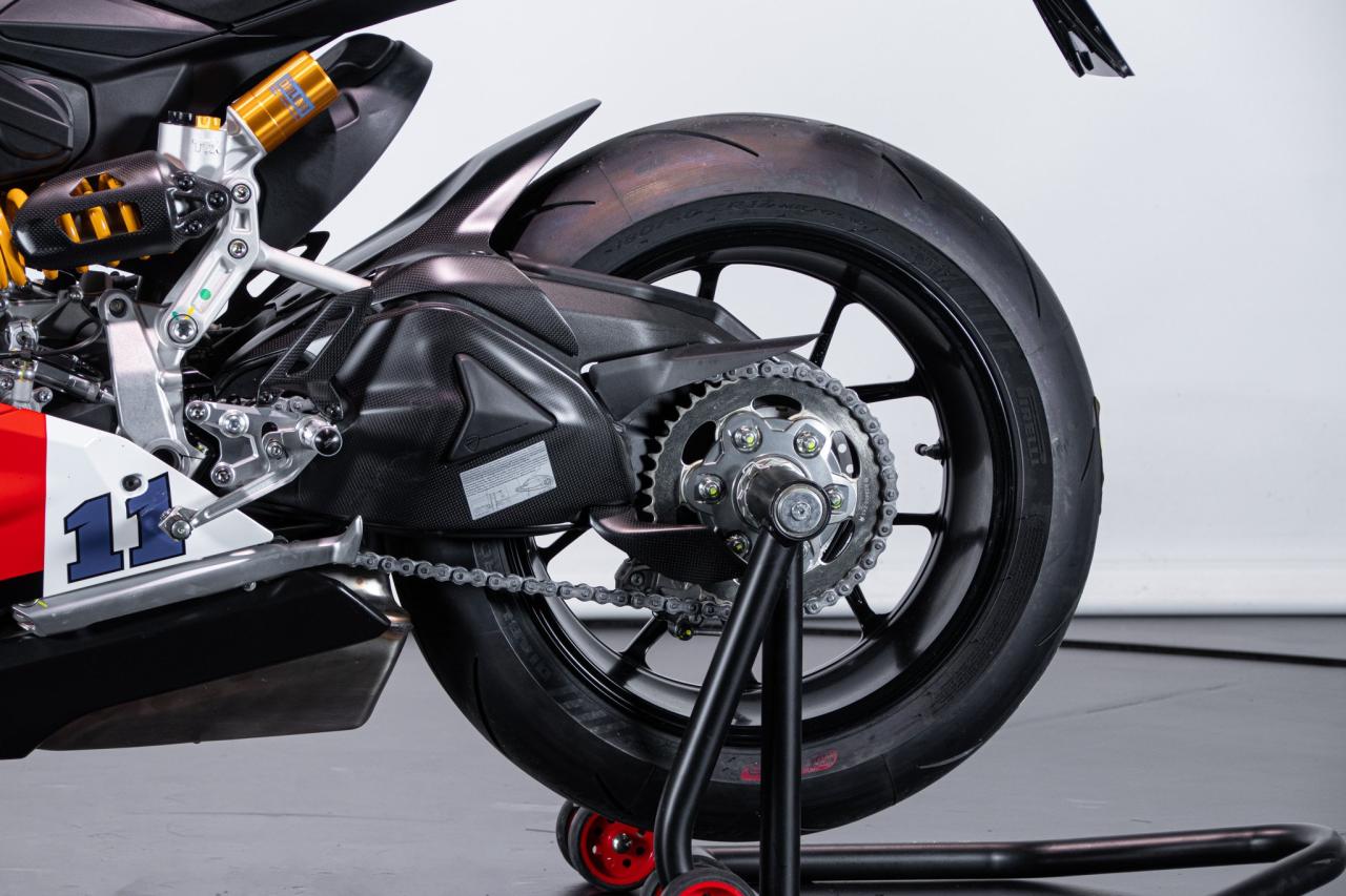 2023 Ducati PANIGALE V2 BULEGA 2023 WORLD CHAMPION REPLICA