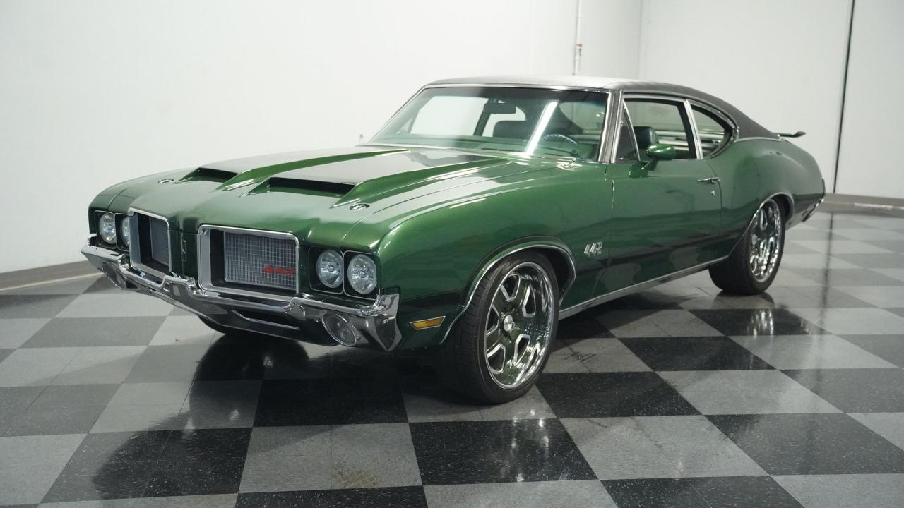 1972 Oldsmobile Cutlass 442 Tribute Restomod