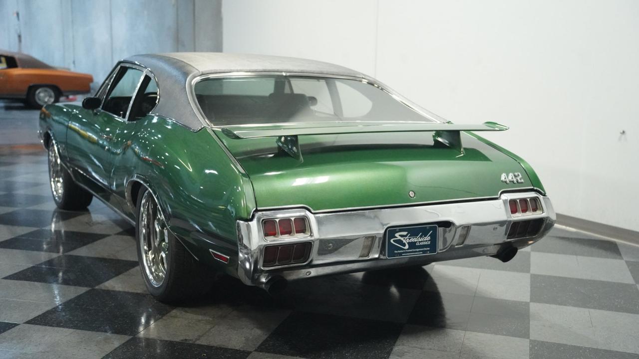 1972 Oldsmobile Cutlass 442 Tribute Restomod