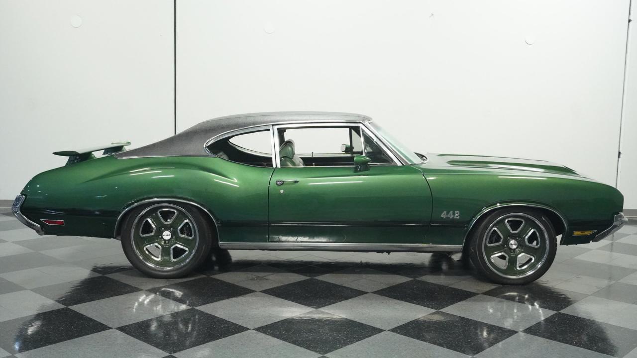 1972 Oldsmobile Cutlass 442 Tribute Restomod