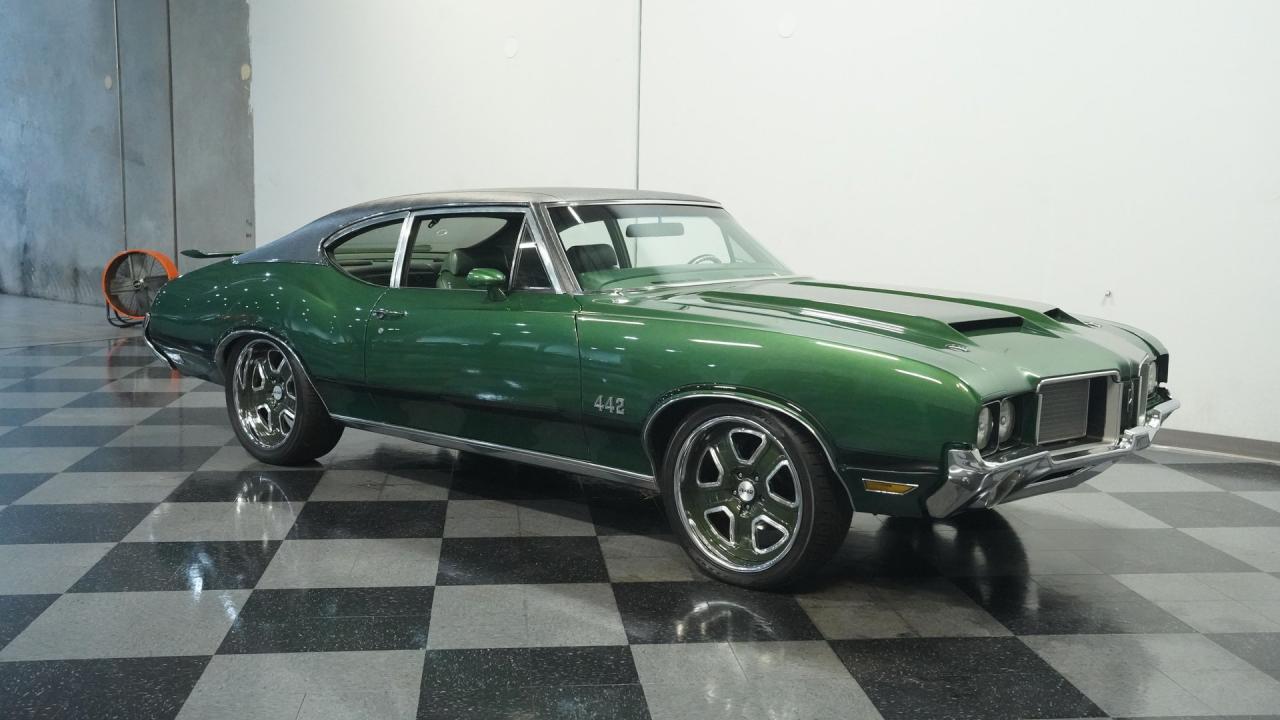 1972 Oldsmobile Cutlass 442 Tribute Restomod