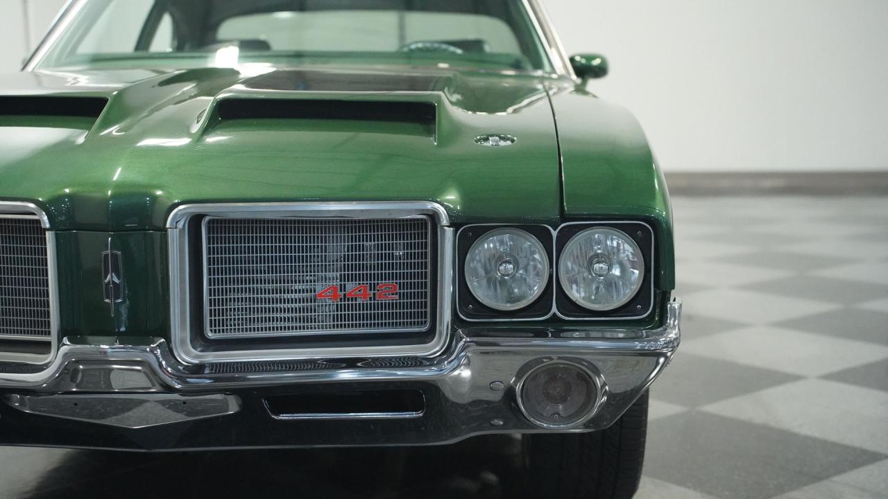 1972 Oldsmobile Cutlass 442 Tribute Restomod