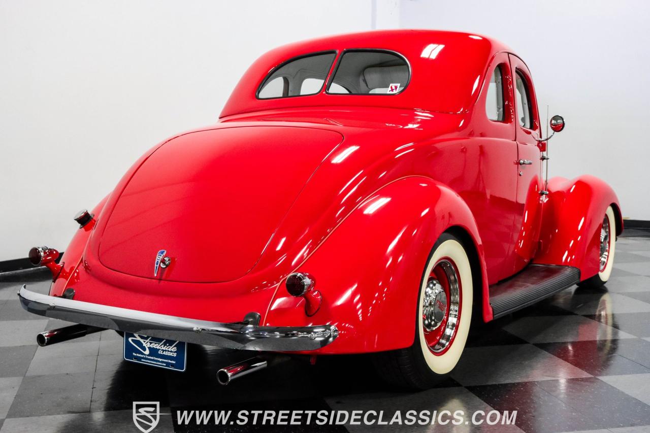 1937 Ford 5-Window Coupe