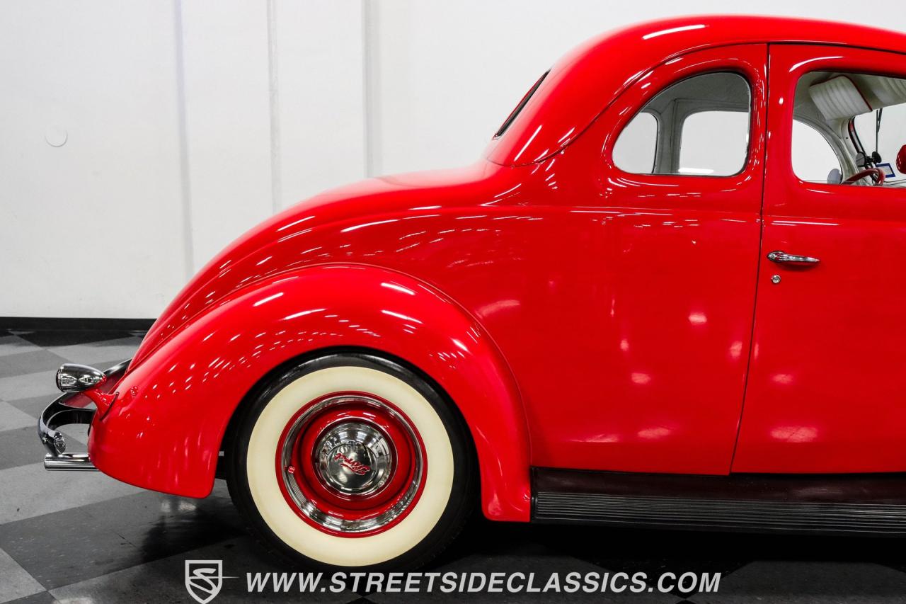 1937 Ford 5-Window Coupe