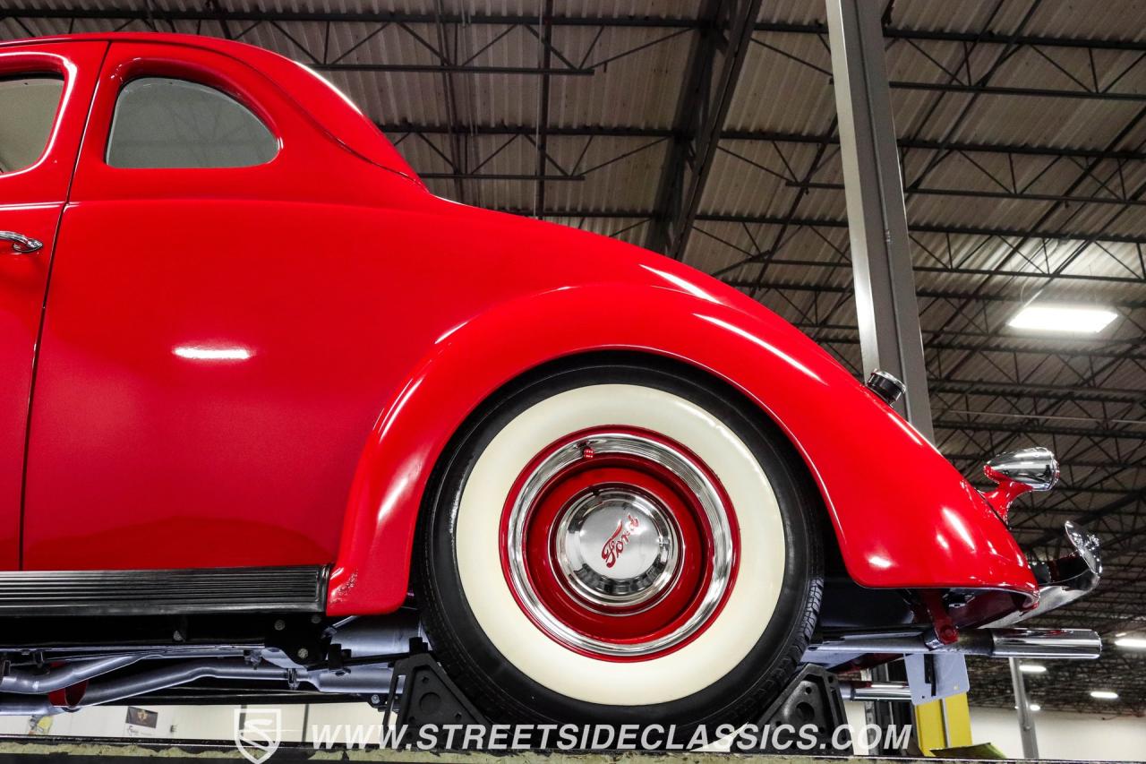 1937 Ford 5-Window Coupe