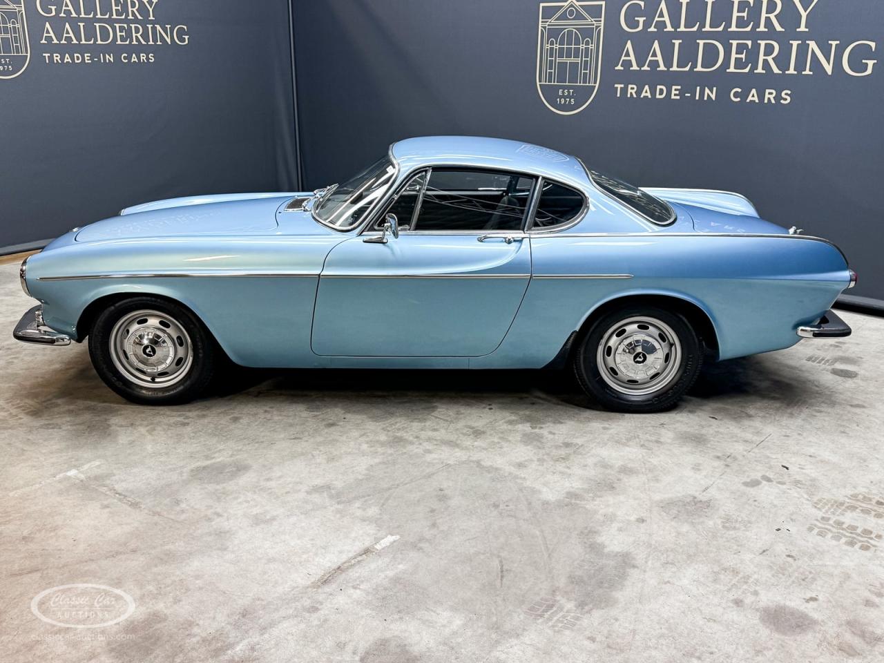 1967 Volvo P1800S