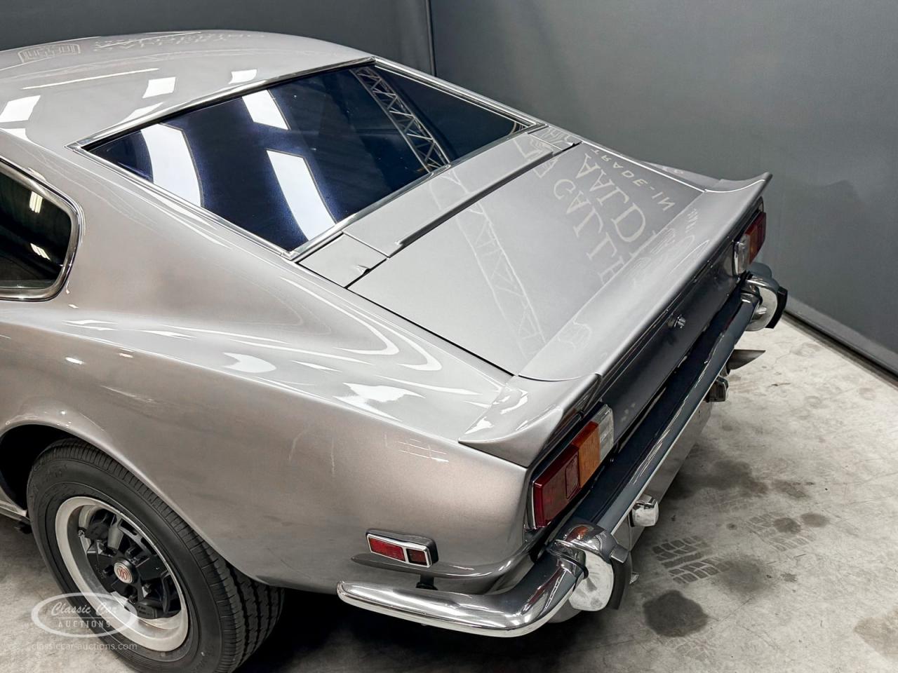 1977 Aston Martin V8