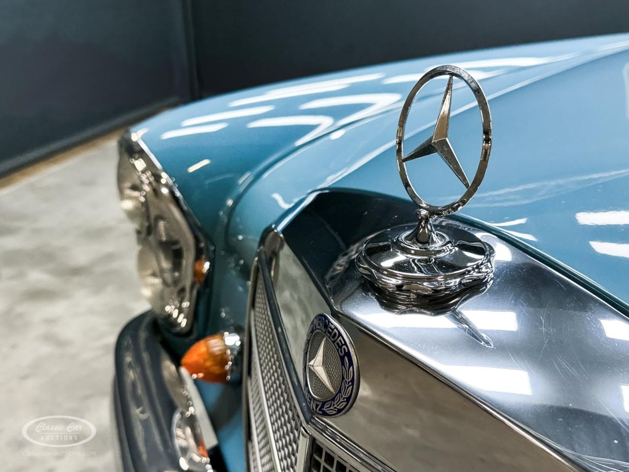 1967 Mercedes - Benz 250 SE