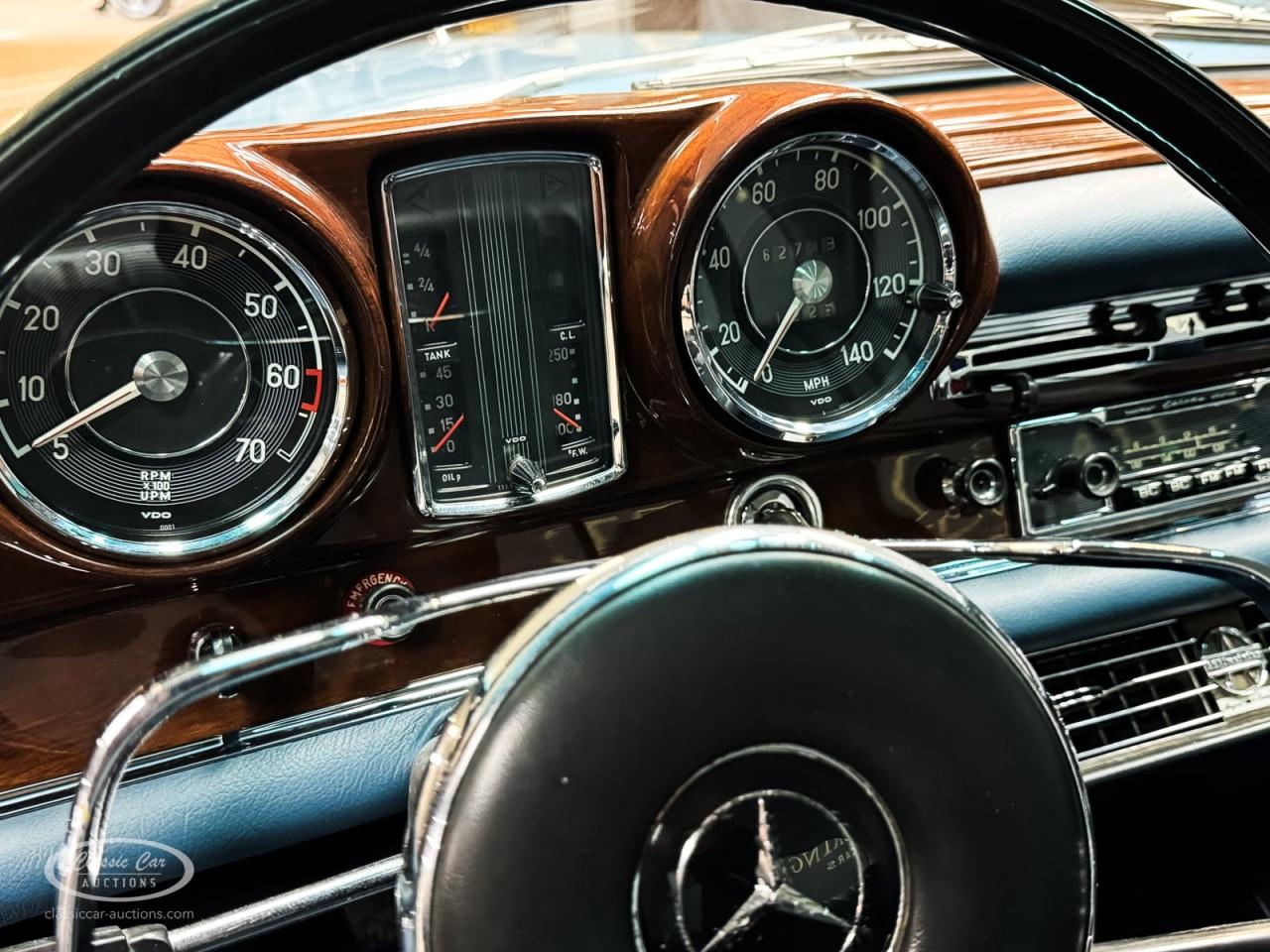 1967 Mercedes - Benz 250 SE