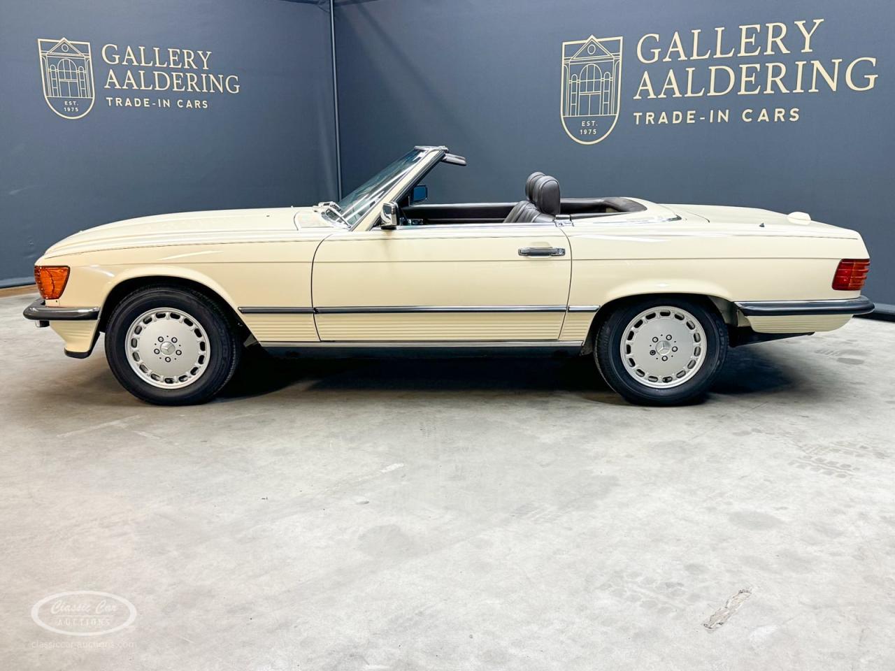 1989 Mercedes - Benz 560 SL