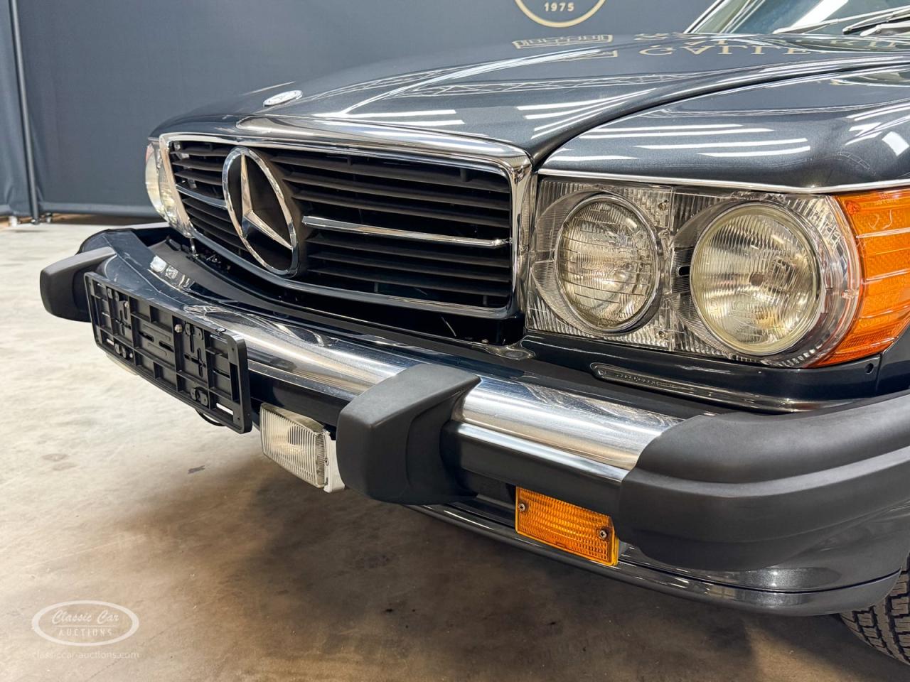 1988 Mercedes - Benz 560 SL