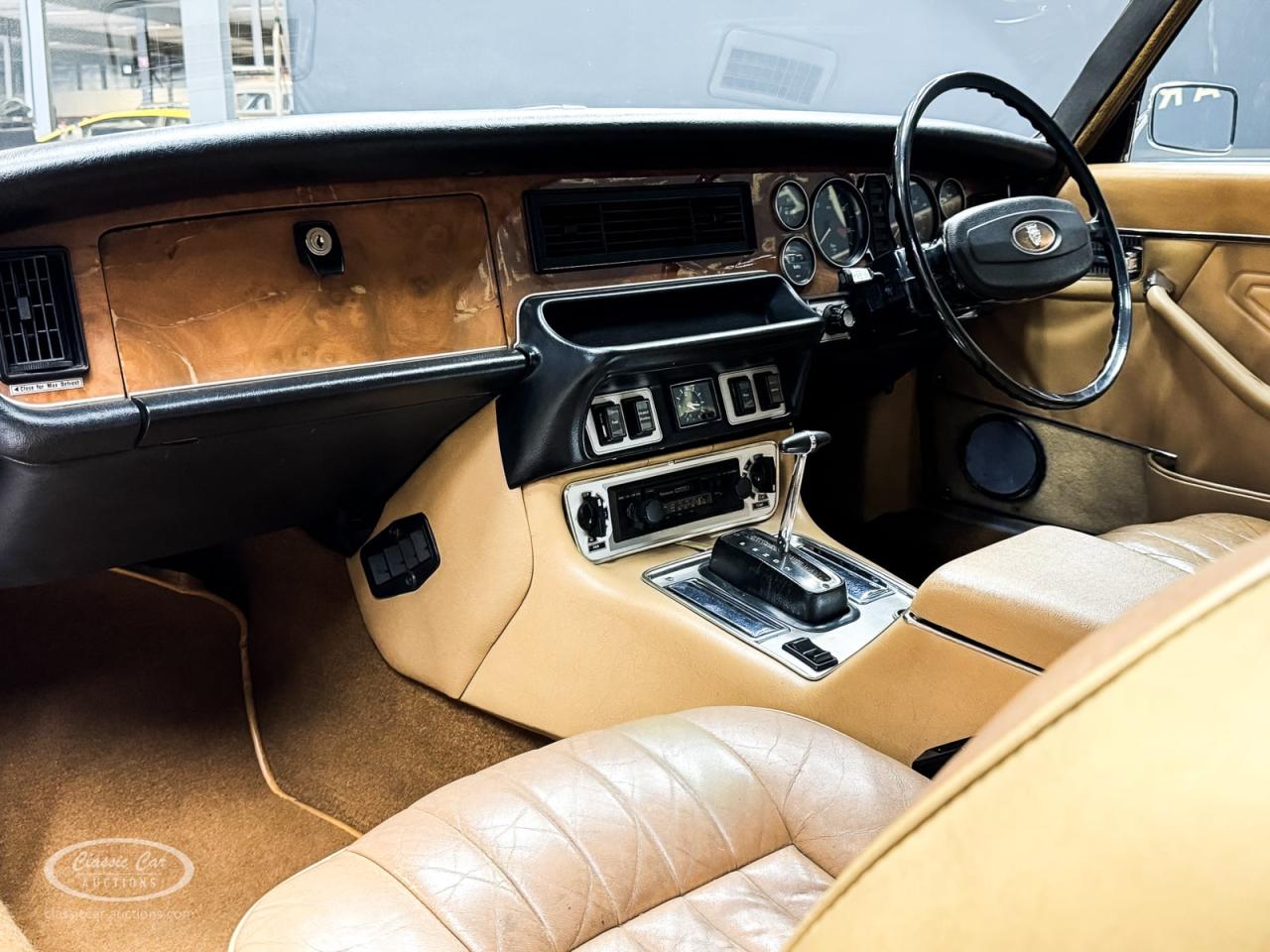 1975 Jaguar XJ-6