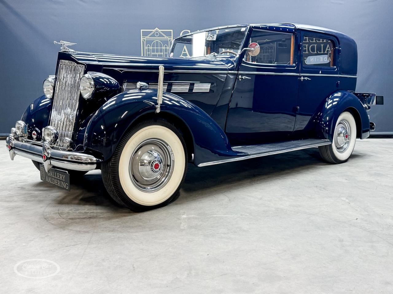 1937 Packard One-Twenty Rollston