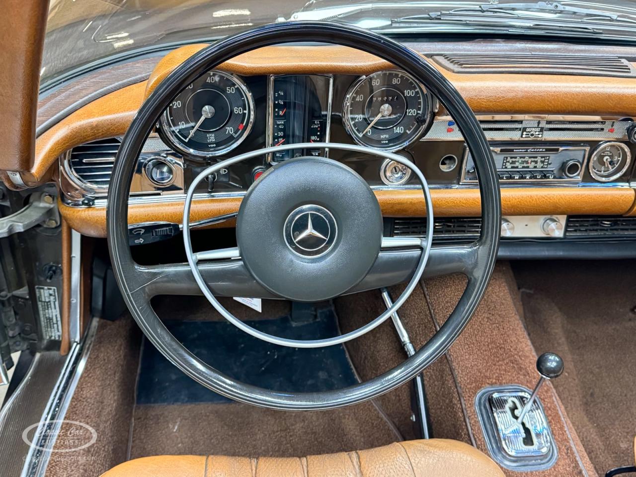 1968 Mercedes - Benz 280 SL