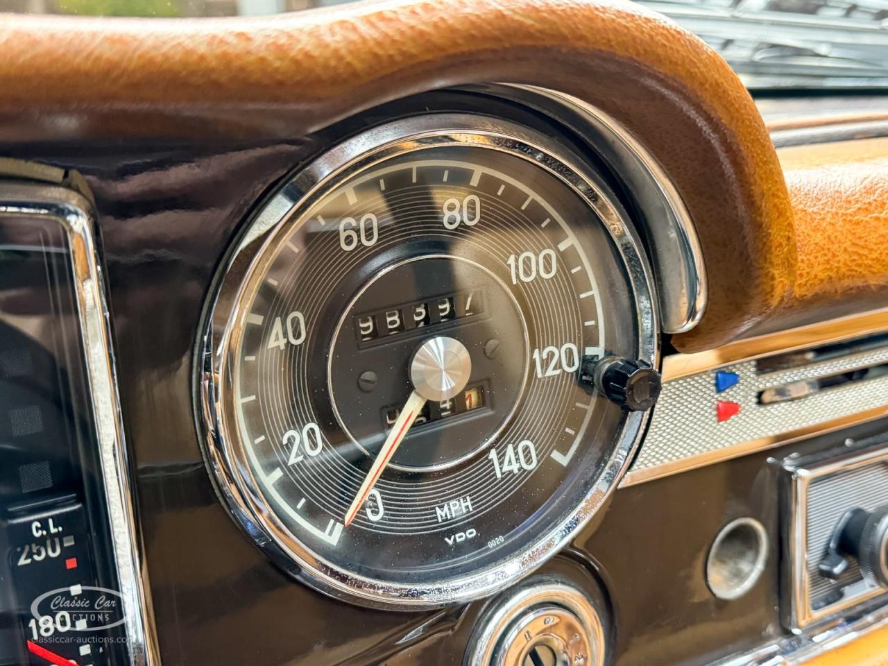 1968 Mercedes - Benz 280 SL