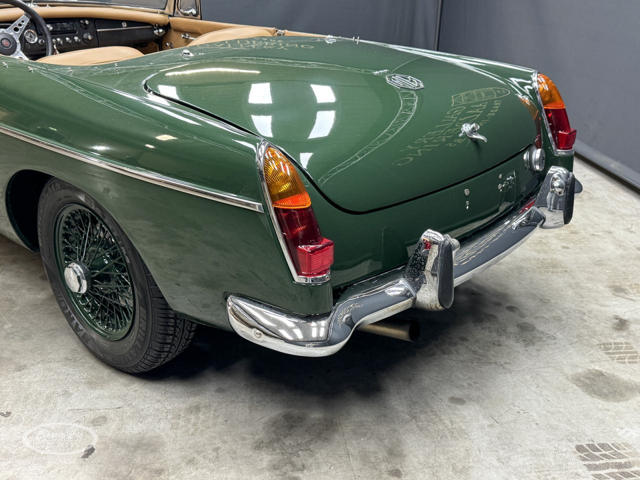 1966 MG B