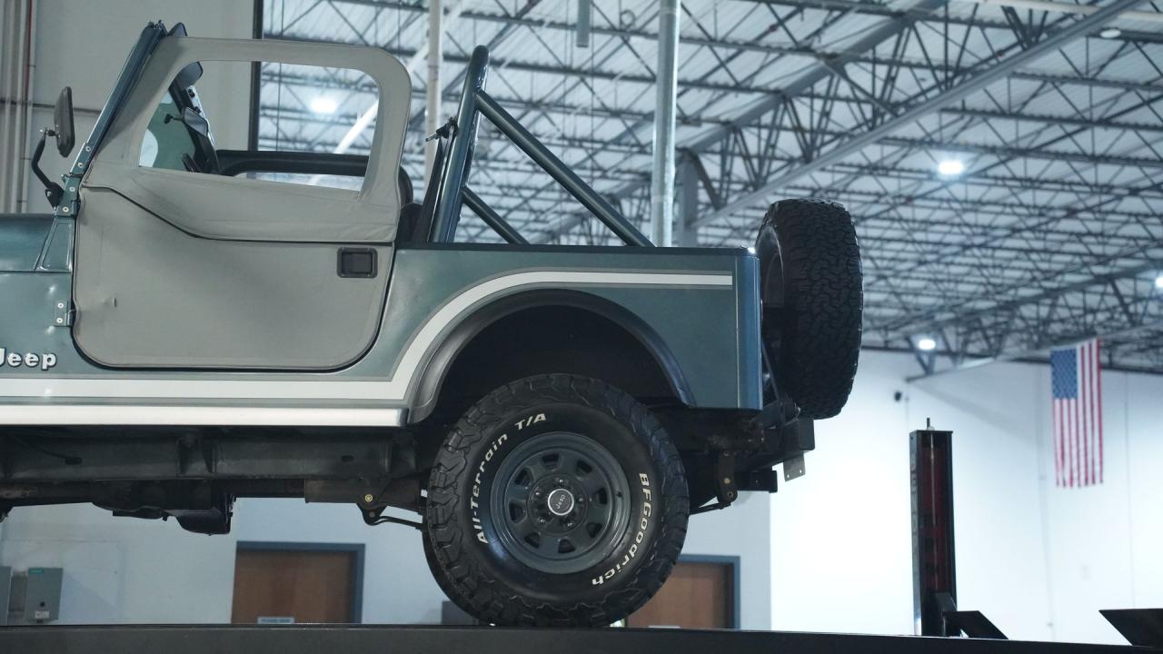 1983 Jeep CJ7 Laredo