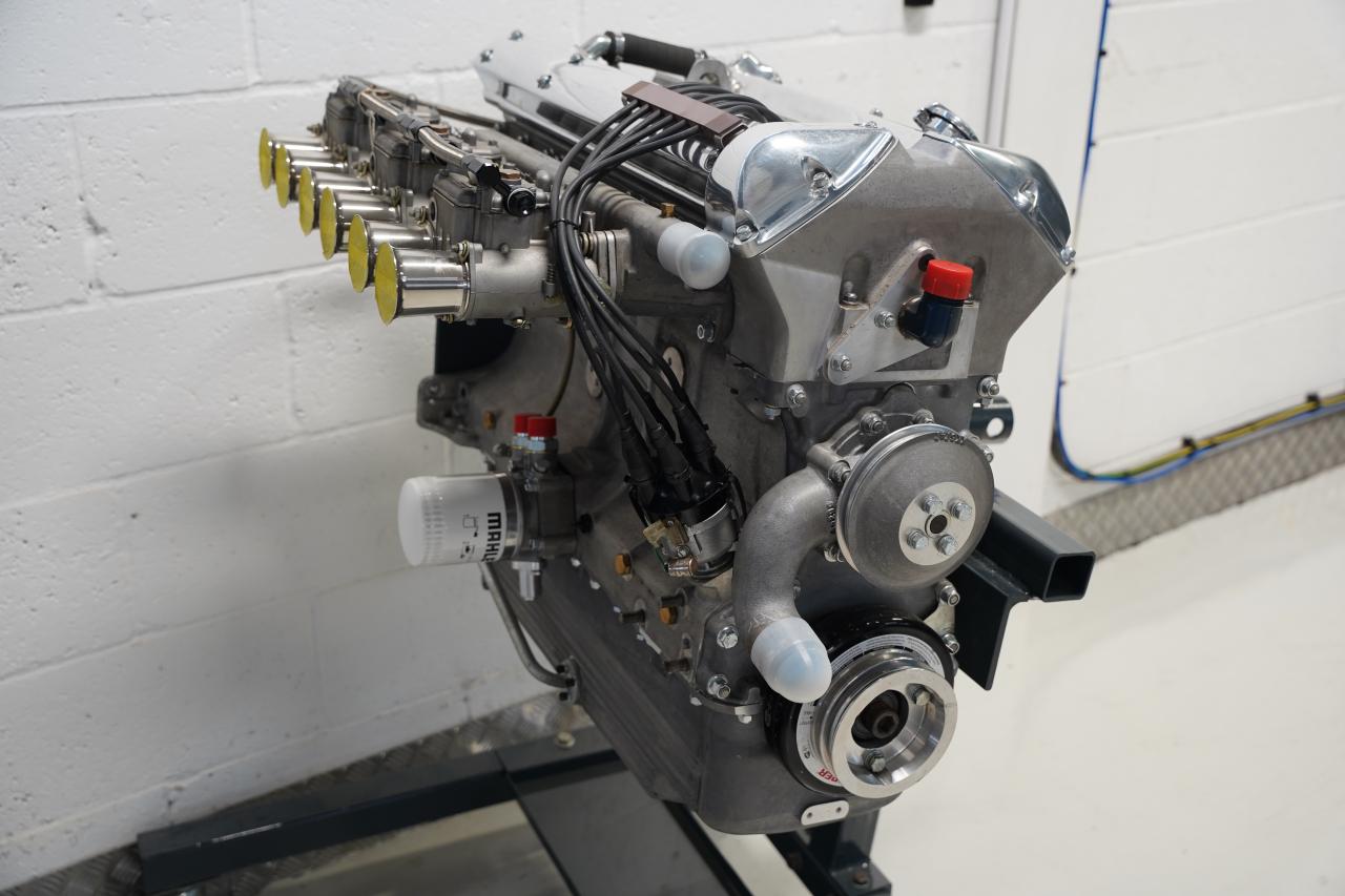 Jaguar 3.8 Litre Wide Angle Head Race Engine