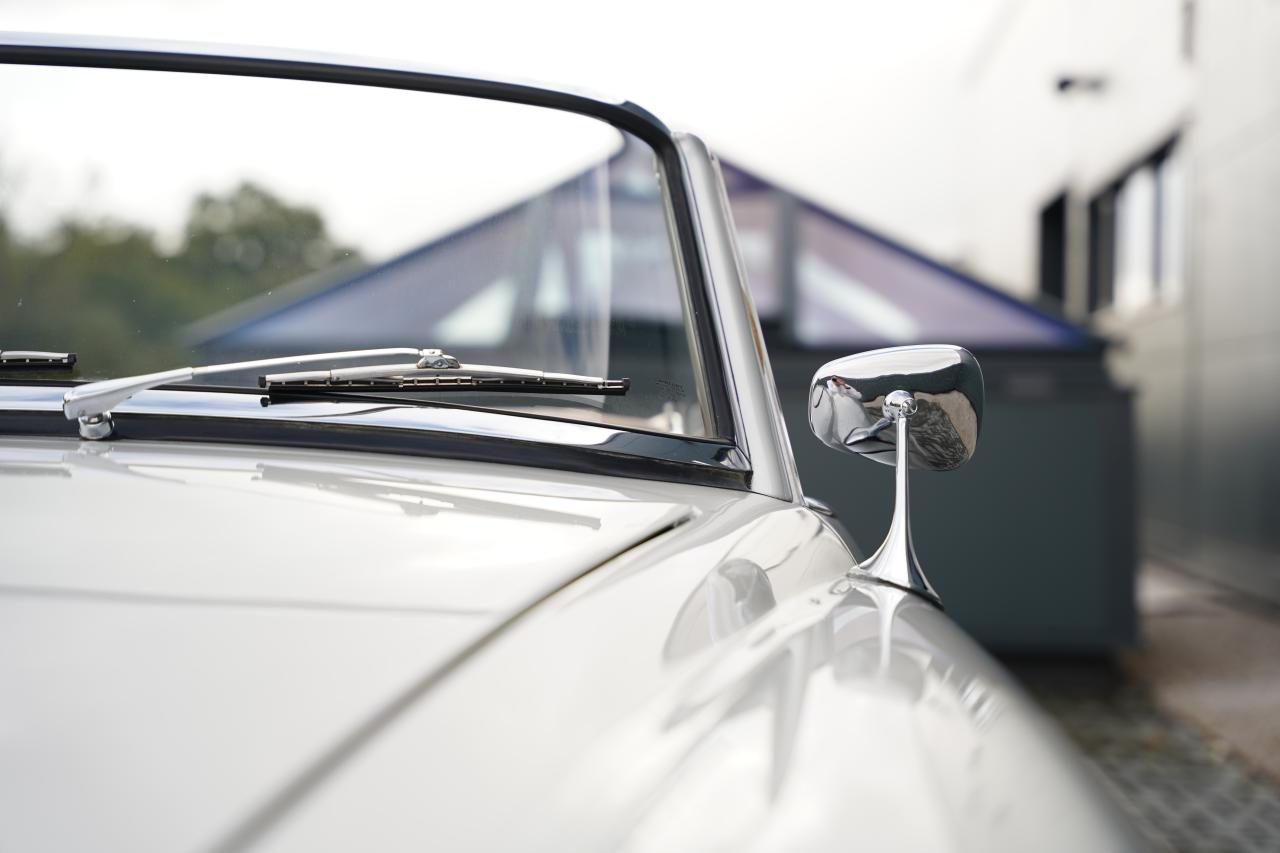 1960 Mercedes - Benz 190SL