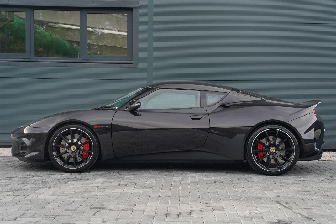 2022 Lotus Evora 