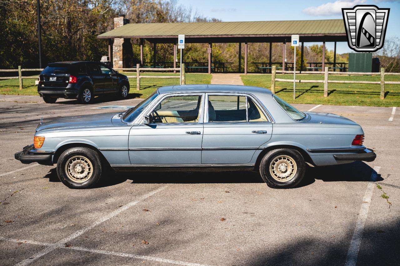 1979 Mercedes - Benz 300