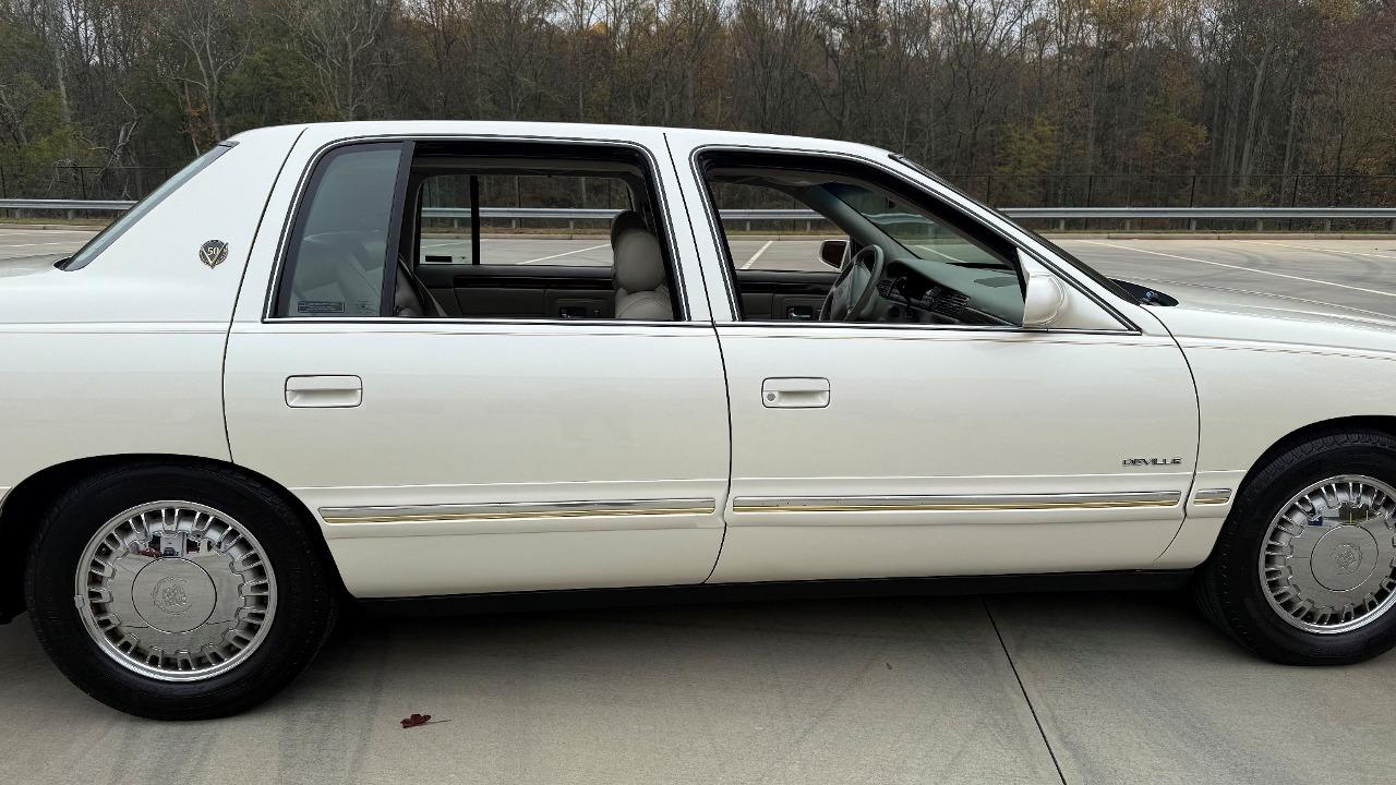 1999 Cadillac DeVille