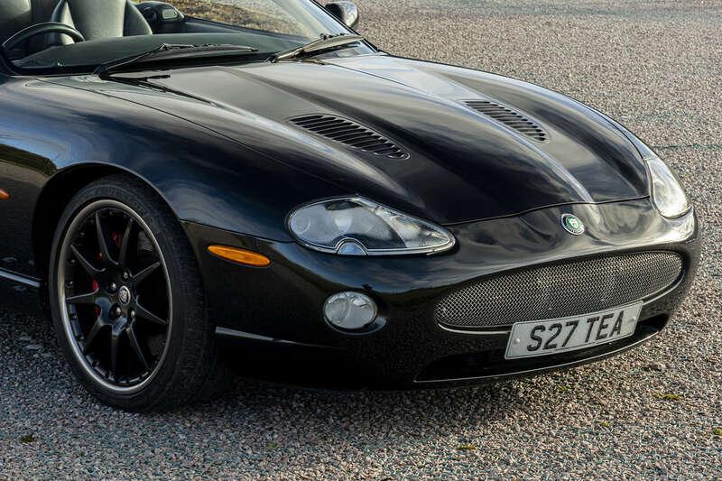 2004 Jaguar XKR CARBON EDITION