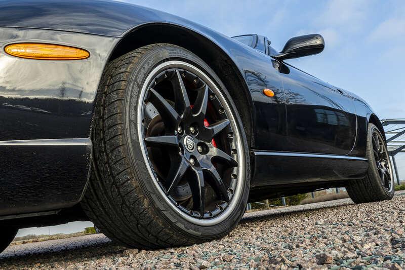 2004 Jaguar XKR CARBON EDITION