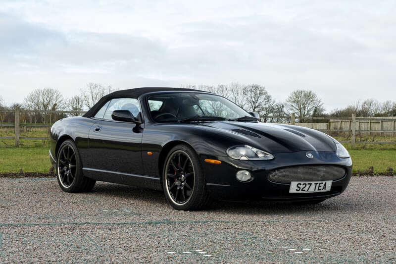 2004 Jaguar XKR CARBON EDITION