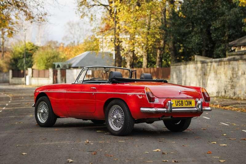 1973 MG B Roadster