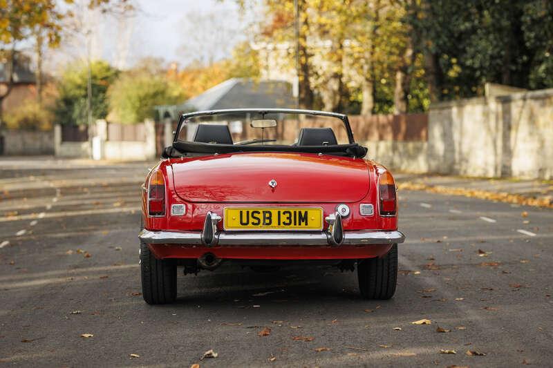 1973 MG B Roadster