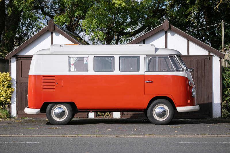 1964 Volkswagen SPLIT SCREEN