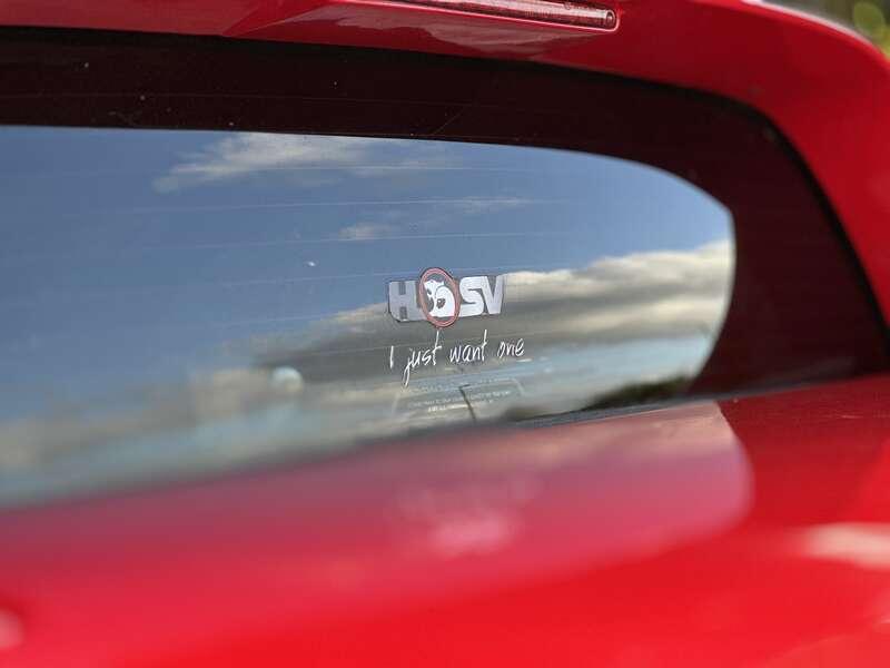 2004 HOLDEN MALOO