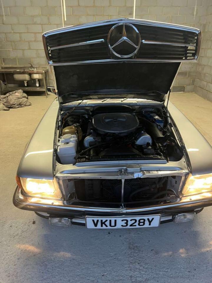 1983 Mercedes - Benz 500SL R107