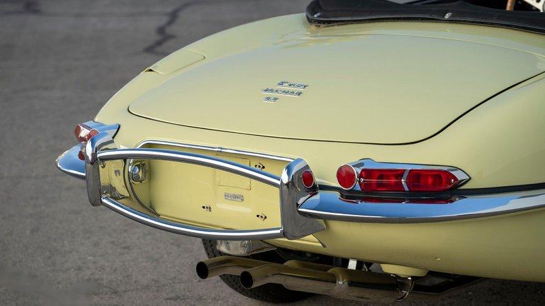 1967 Jaguar E-Type Series 1 4.2 Roadster