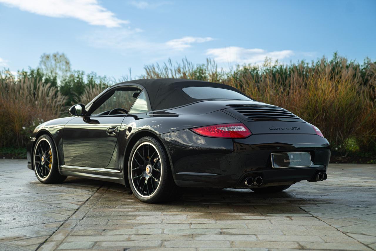 2011 Porsche 997 (911) CARRERA GTS